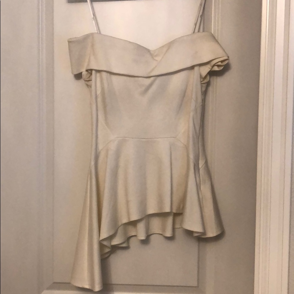 Lulu’s asymmetric off the shoulder top